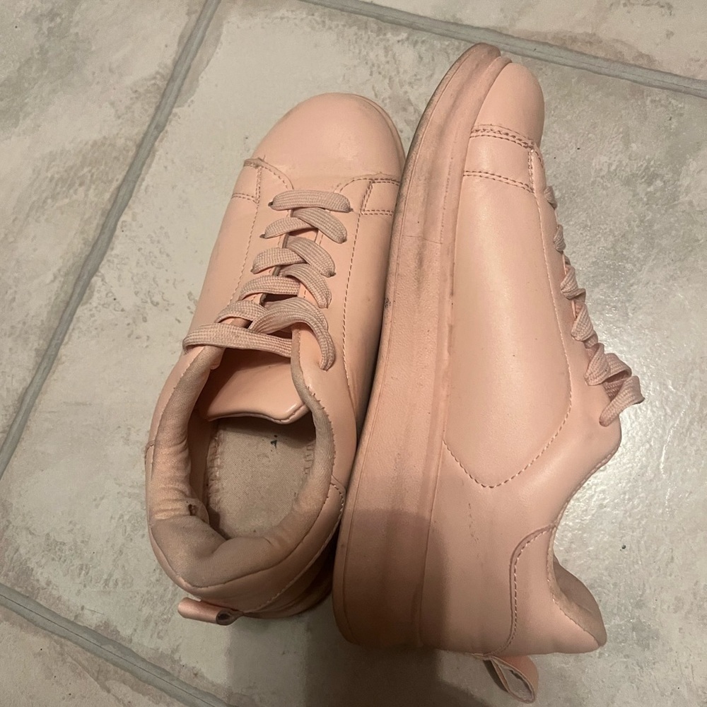 Pink shoes - Picture 8 of 8